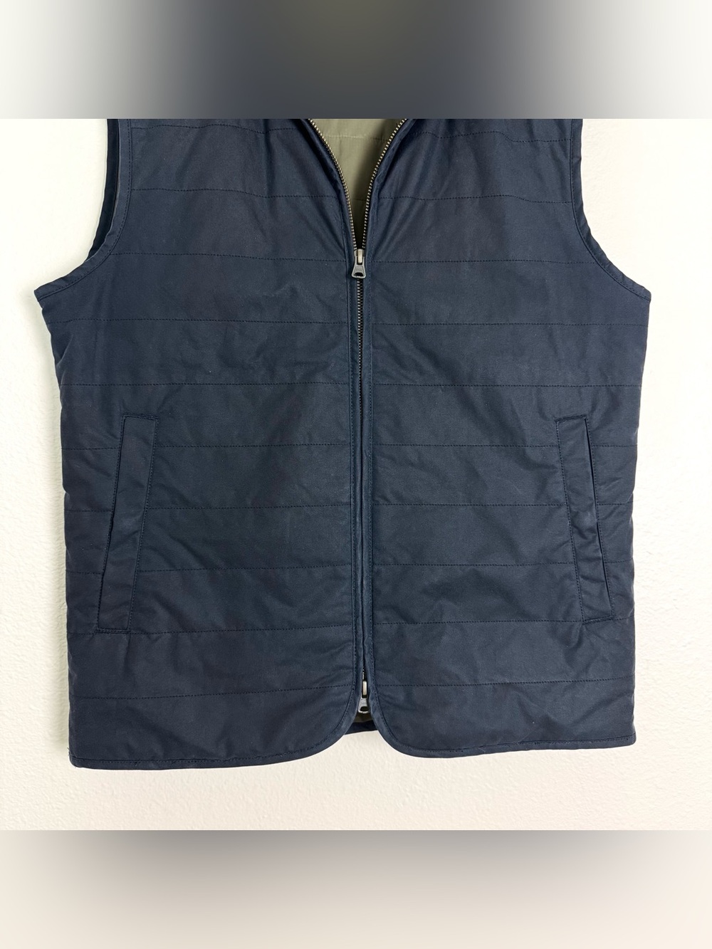 Flint and Tinder York Quilted Vest Waxed Canvas Water Resistant Navy Blue Small - Picture 9 of 15